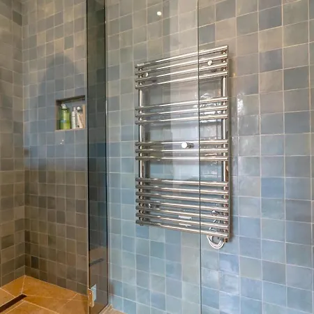L'oasis L & Comfort L Shellter Apartment